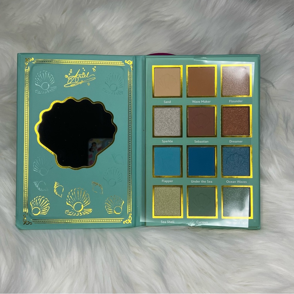 Disney Princess Eyeshadow Palette - Ariel, The Little Mermaid - Picture 2 of 4